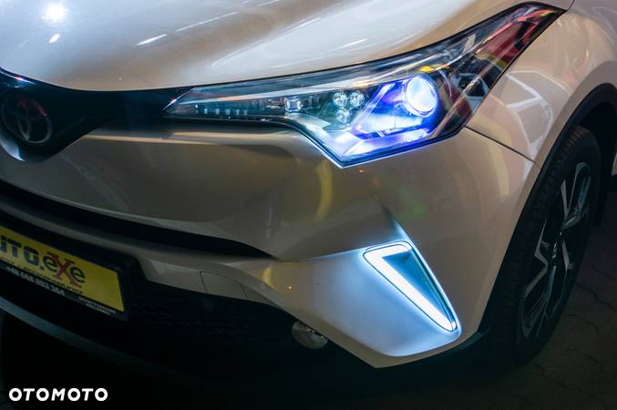 Toyota C-HR 1.2 T Dynamic - 11