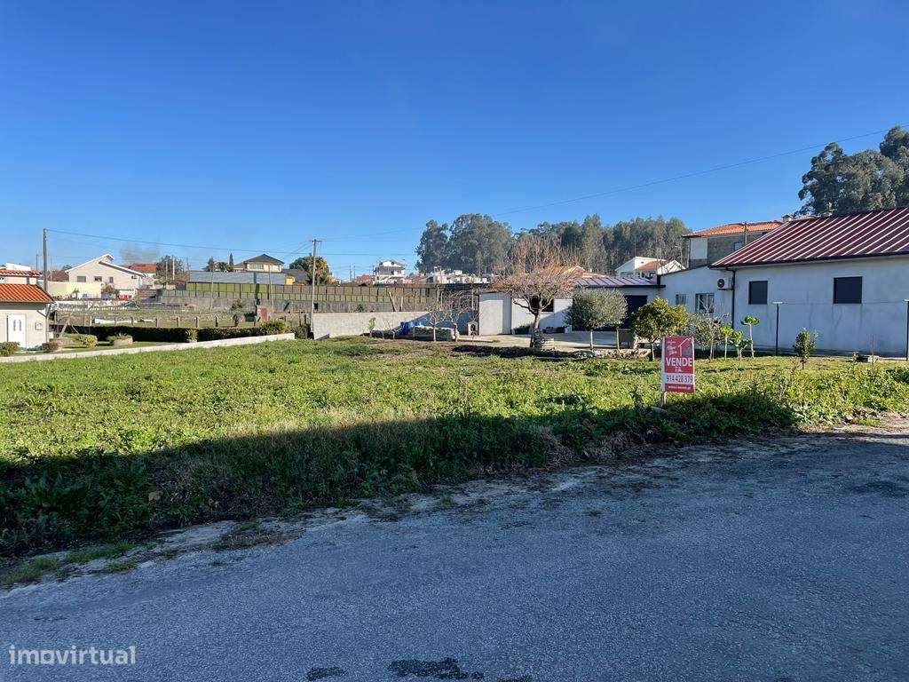 Terreno  Venda em Lustosa e Barrosas (Santo Estêvão),Lousada - Grande imagem: 4/6