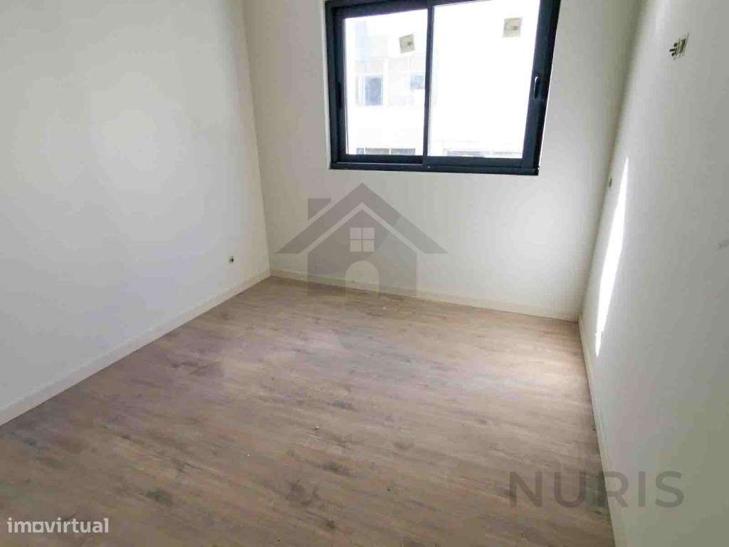 Apartamento T4 para Venda em Portimão-11