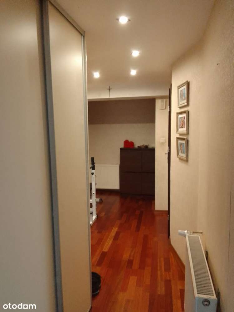 Dom  z ogrodem w Osiecznicy- 2 mieszkania w cichej okolicy - nowa cena - Pełny obrazek: 5/8