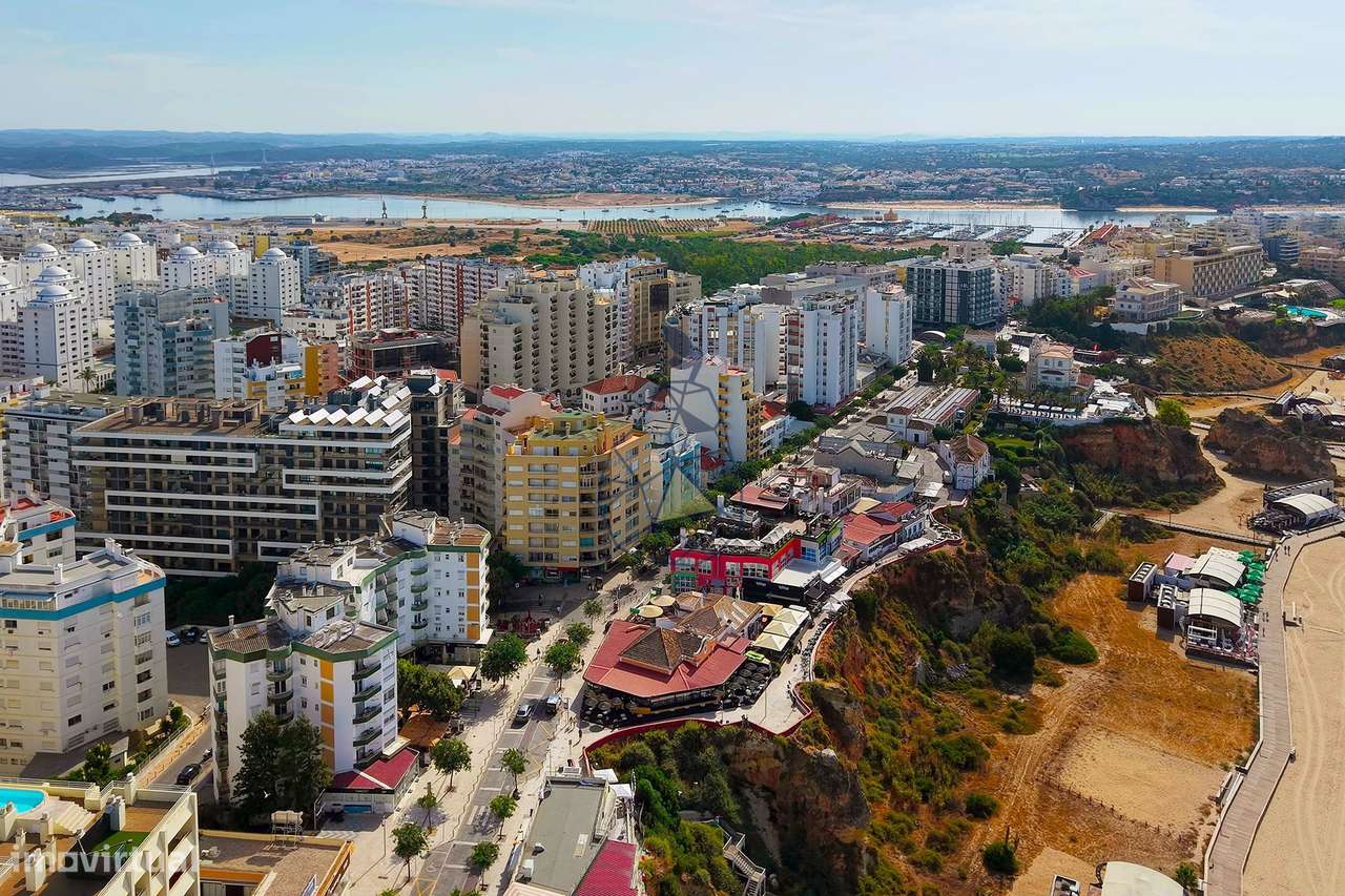 Apartamento T1 Renovado a dois passos do Areal da Praia da Rocha-26