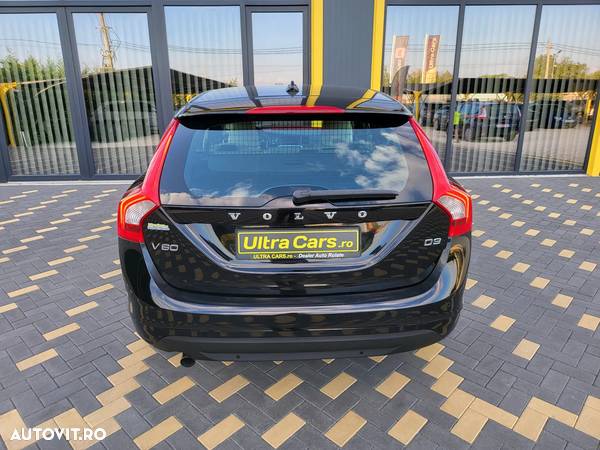 Volvo V60 D3 Geartronic Momentum - 4