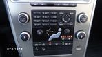 Volvo XC 60 D4 AWD Geartronic Momentum - 22