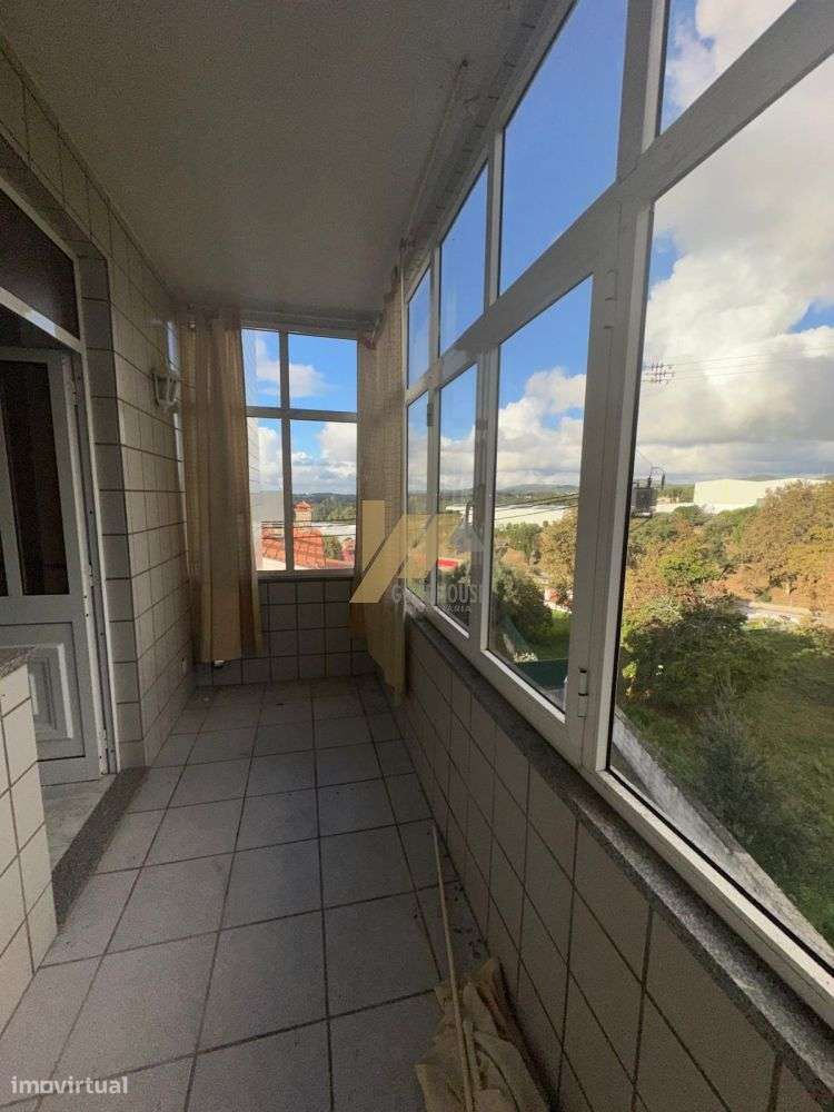 Apartamento T3 com garagem fechada - Grande imagem: 5/14