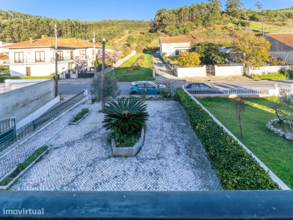 Moradia Geminada T3 Concelho de Alcobaça-31