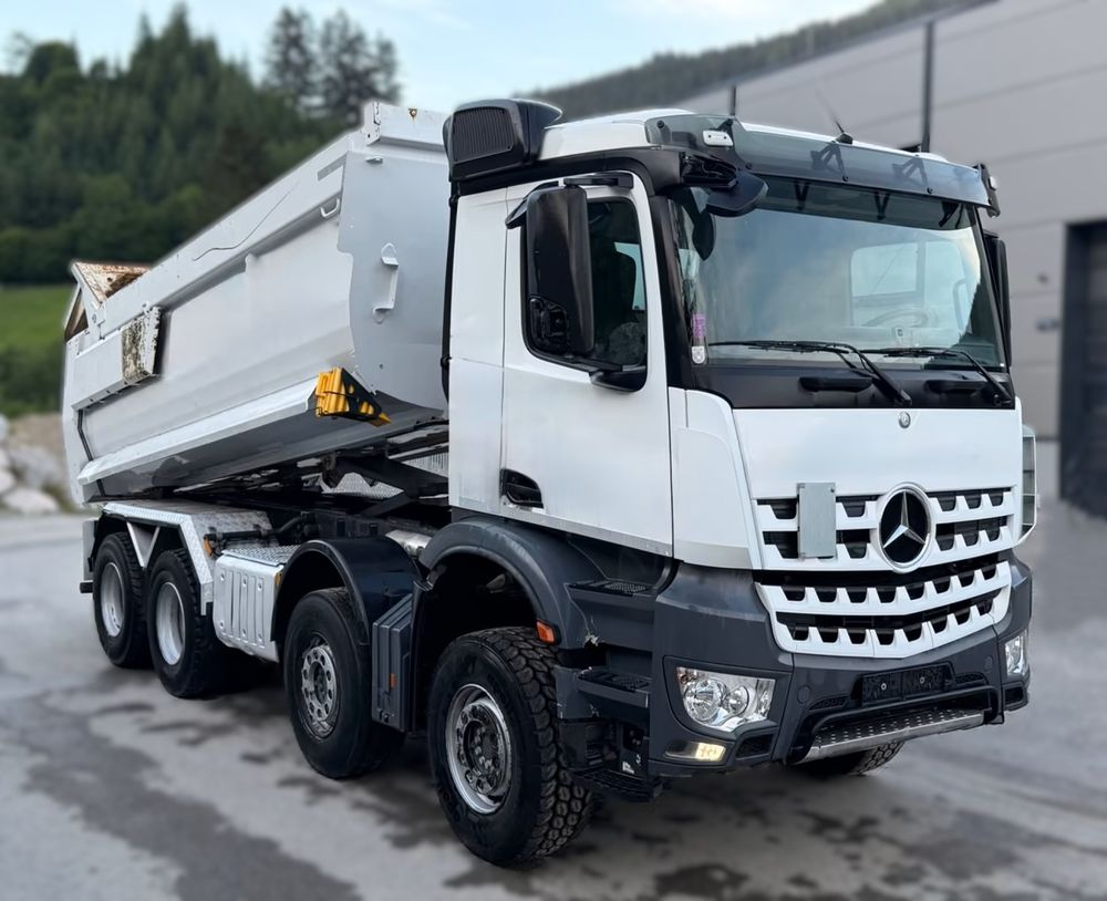 Mercedes-Benz Arocs 2017