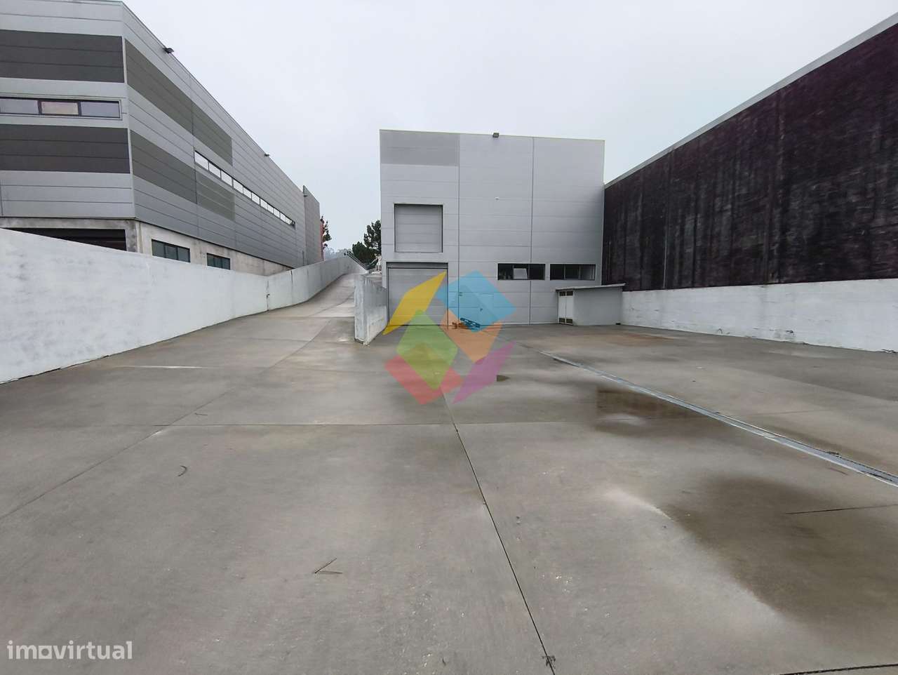 Pavilhão Empresarial Pronto a Utilizar – Fiães!-4