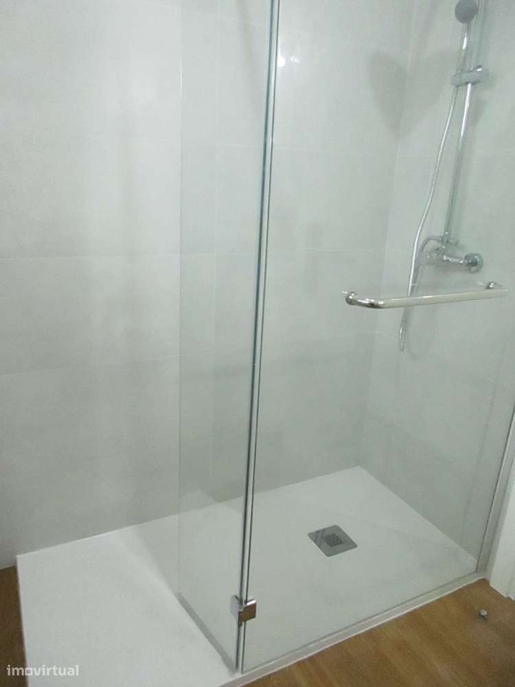 T3 Aguas Santas, Corim com garagem box-23