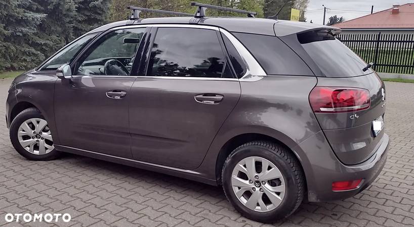 Citroën C4 Picasso 1.2 PureTech MoreLife S&S - 2