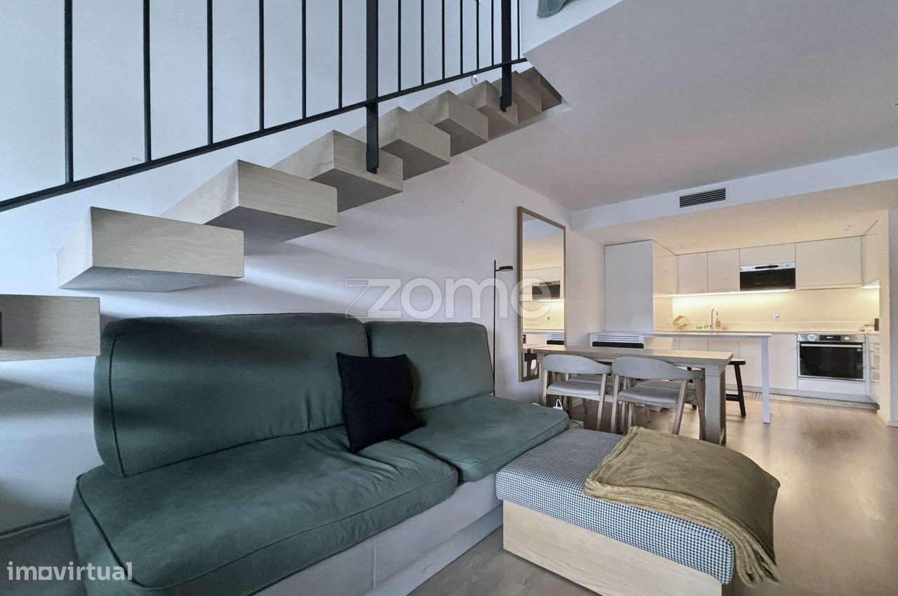 Apartamento Duplex T1+1 com garagem | Mobilado | Pinto Bessa – Bonf... - Grande imagem: 2/12