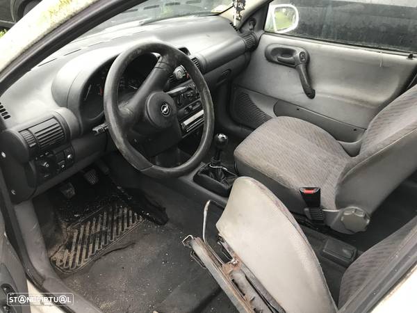 Opel Corsa B 1.5TD 5P 1997  - Para Peças - 7