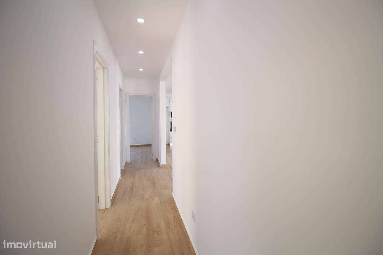 Moradia Térrea Isolada T3 Nova em lote de 340m2 em Fernão Ferro-22