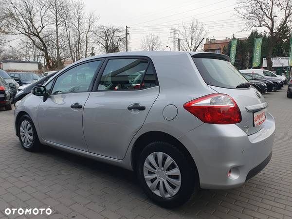 Toyota Auris 1.4 D-4D Active - 19