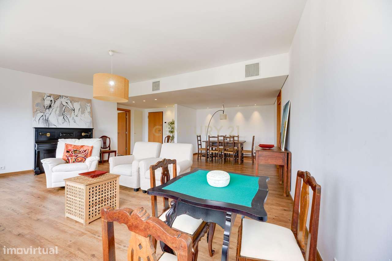 T3 Expo - Remodelado, 2 lugares de estacionamento e arrecadação-7