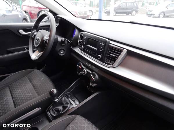 Kia Rio 1.2 Business Line - 12