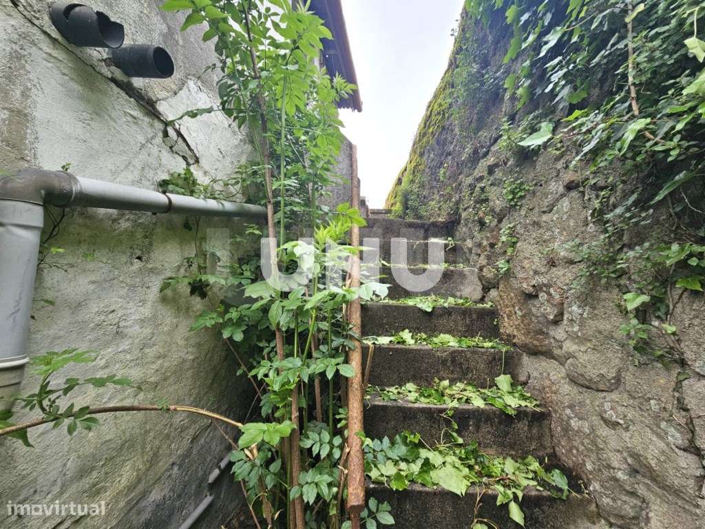 Moradia T6 - Zona Histórica de Viseu-8