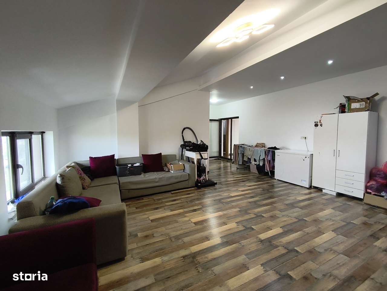 Apartament cu 5 camere-etaj intreg, 2 locuri parcare, 3 bai.-8