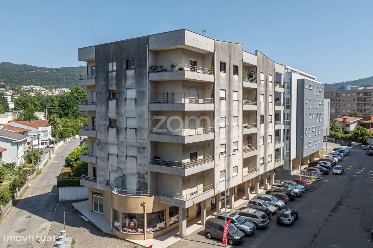 Apartamento T3 com Suíte em São Vítor, Braga-22