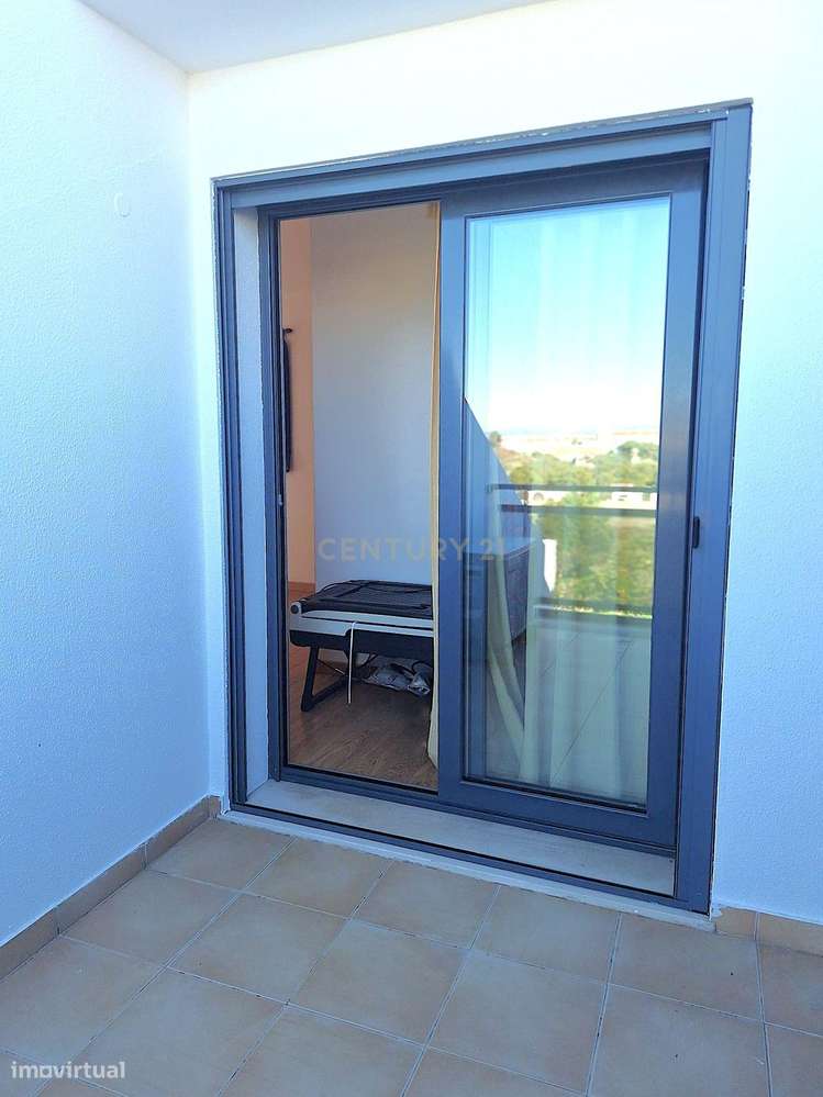 Moradia T3+1 em Alcochete: Luxo e Conforto!-46