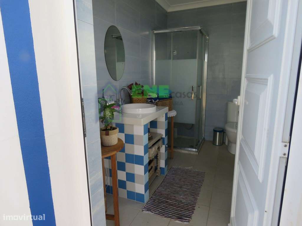 Moradia T5 Isolada em Barril-14