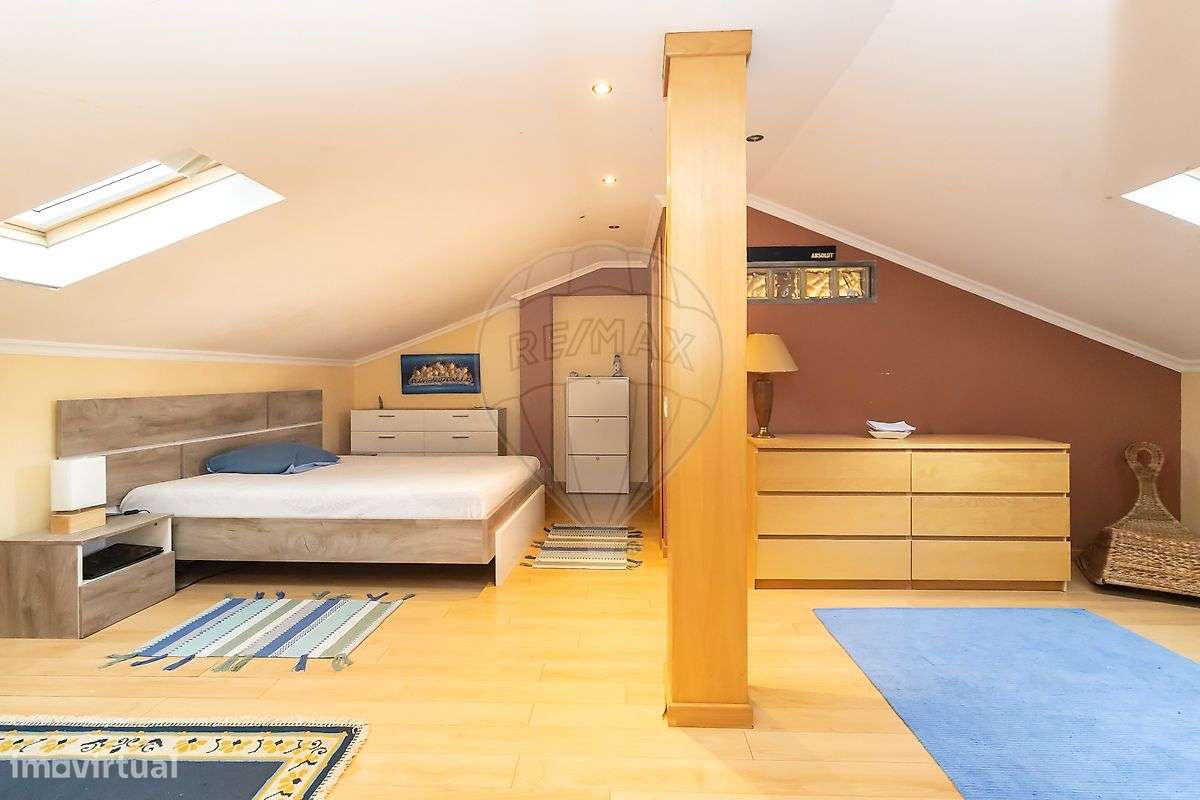 Moradia T4 à venda em Seixal-34