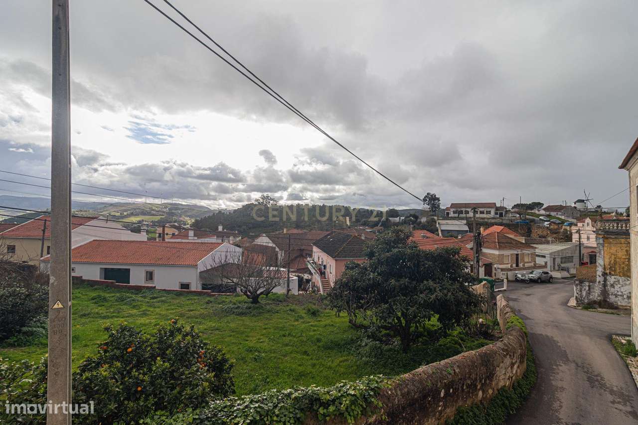 Casa T3 em Santa Maria, Torres Vedras - Oportunidade Única!-29