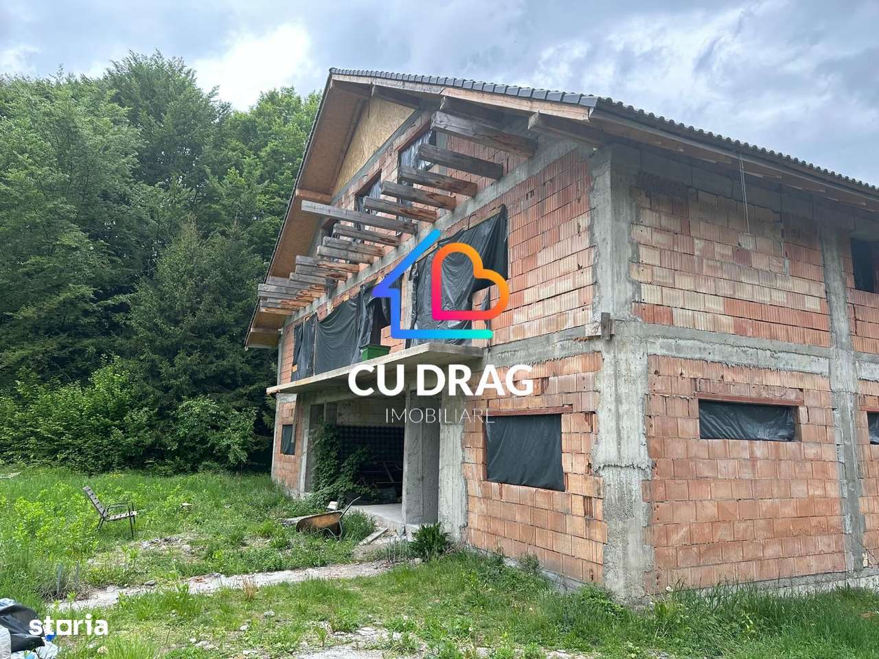 Investiție cu suflet: Pensiune de vânzare pe Valea Avrigului - Imagine principală: 3/11