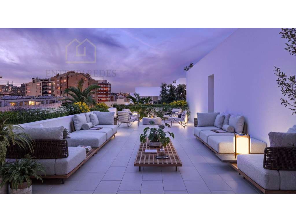 Fantástico apartamento T4 com terraço, 3 lugares de garagem e anexo... - Grande imagem: 2/45