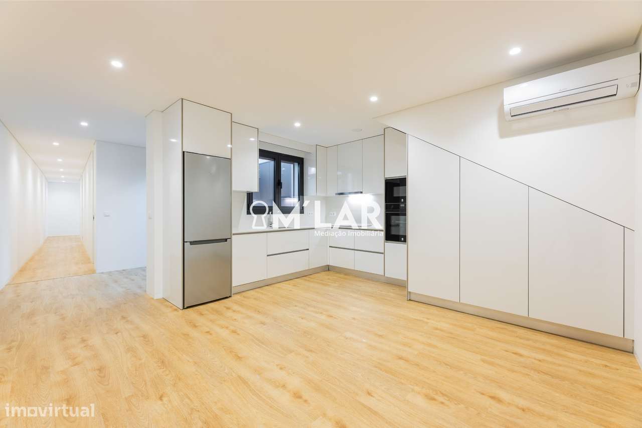Apartamento T3 com piscina, Novo, no Centro de Vila Verde-8