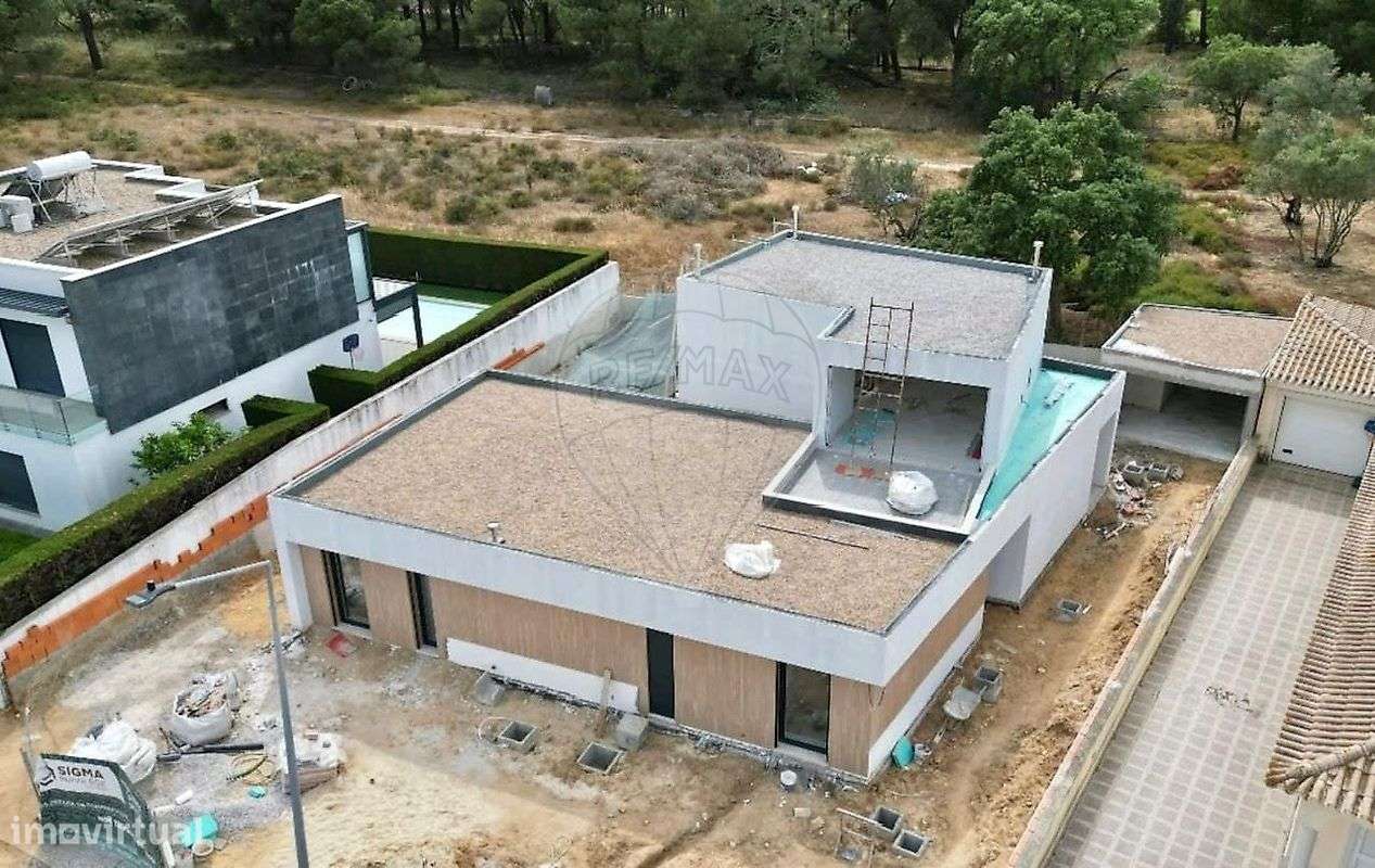 Moradia T4 para venda - Grande imagem: 2/19