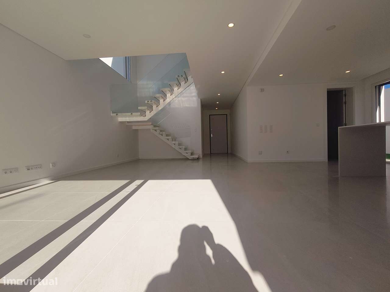 Oferta 1% do Valor de Aqusição - Moradia T4 + 1 com Piscina e Garagem-35