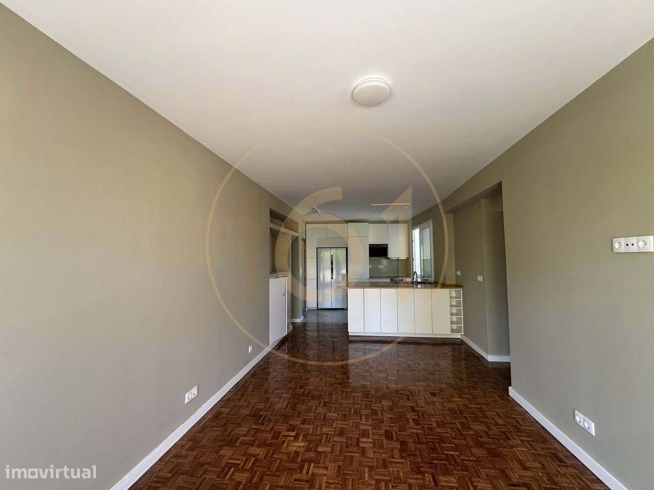 Apartamento T3 com varanda, para venda , no Porto-0