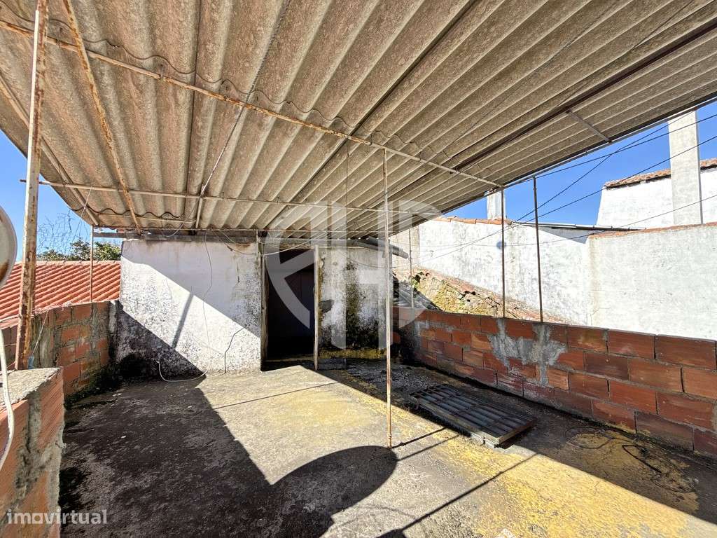 Moradia P/Recuperar Terreno 980m2 // Gáfete - Crato-45