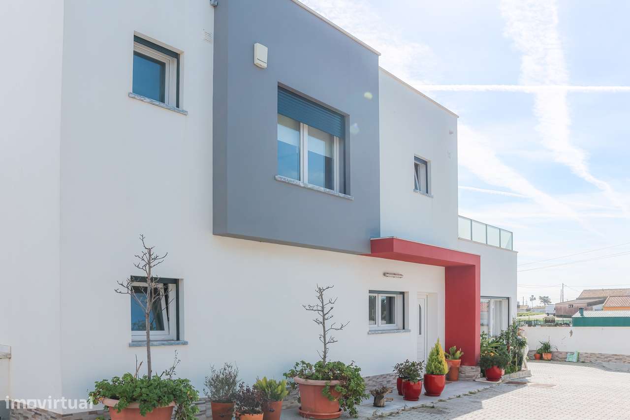 Moradia T3 em Condomínio Privado | Praia de Santa Cruz - Grande imagem: 5/28