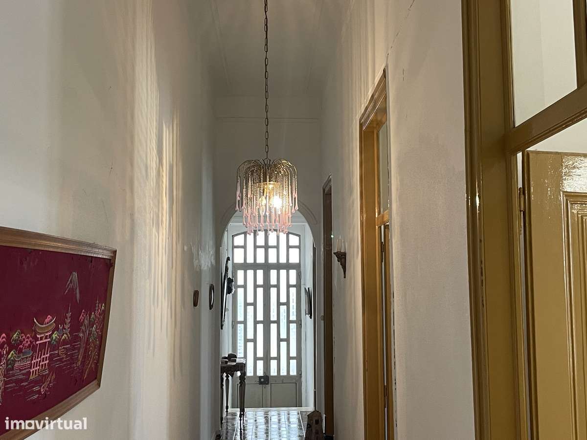 Moradia T4 com quintal-7