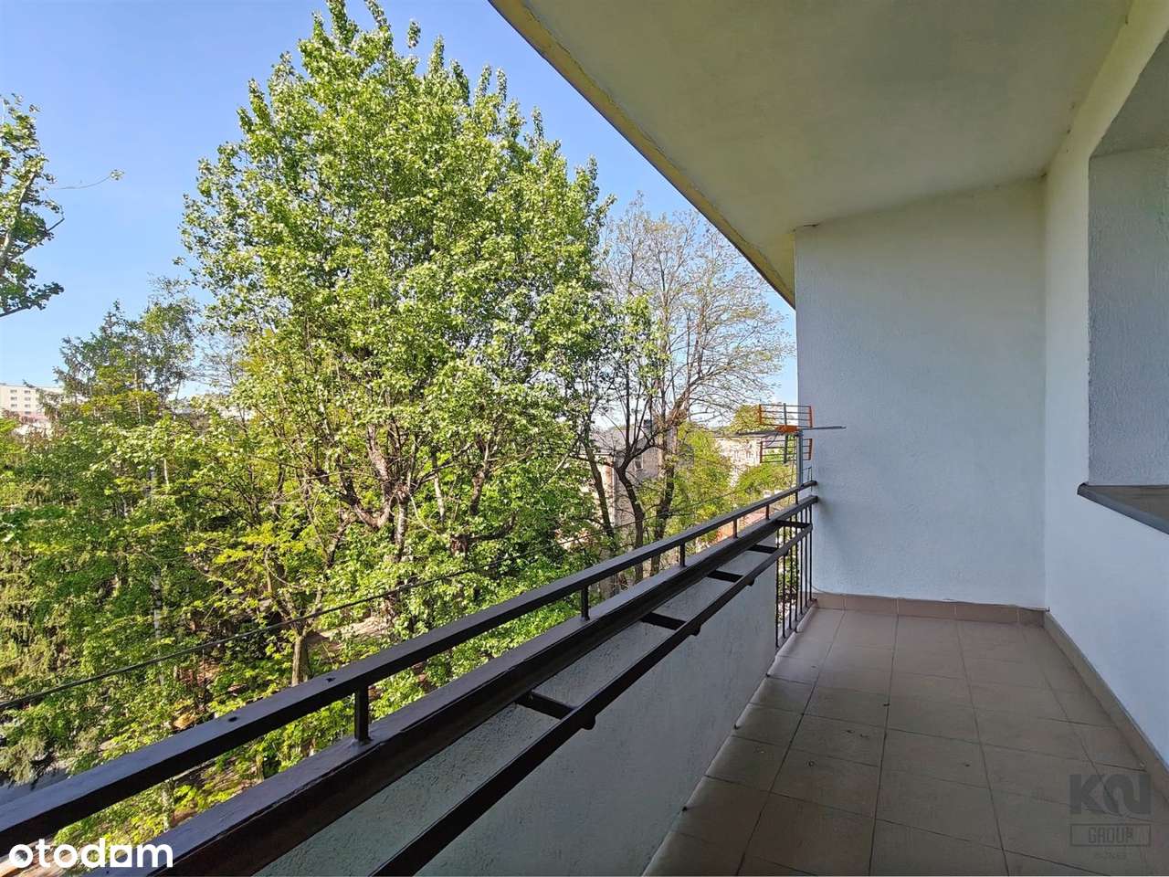 Słoneczne mieszkanie 2-pokojowe z dużym balkonem-12