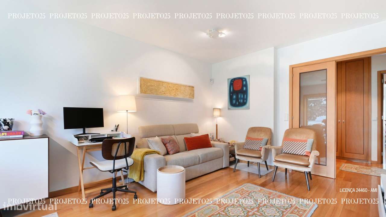 T2 C/ Terraço Privativo em Condº Fechado com piscina  - Casa da Música-7