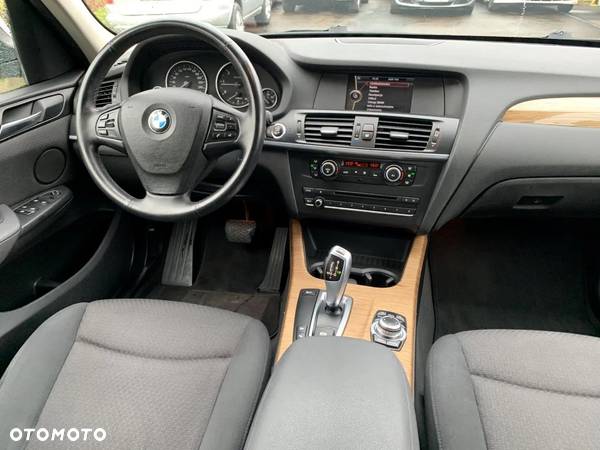 BMW X3 xDrive20d - 10