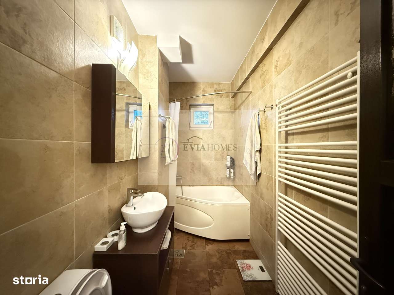 90mp /3 camere/2 bai/ parter inalt/ garaj inclus/ Cartier Plopilor-4