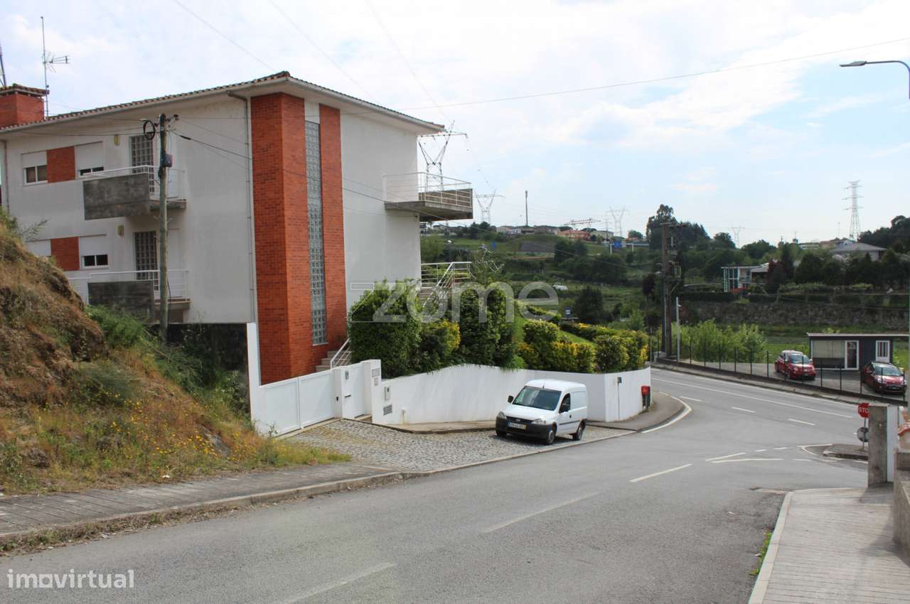 Lote de terreno Nº 27 com 1000 m2, em Gondar, Guimarães. - Grande imagem: 2/9