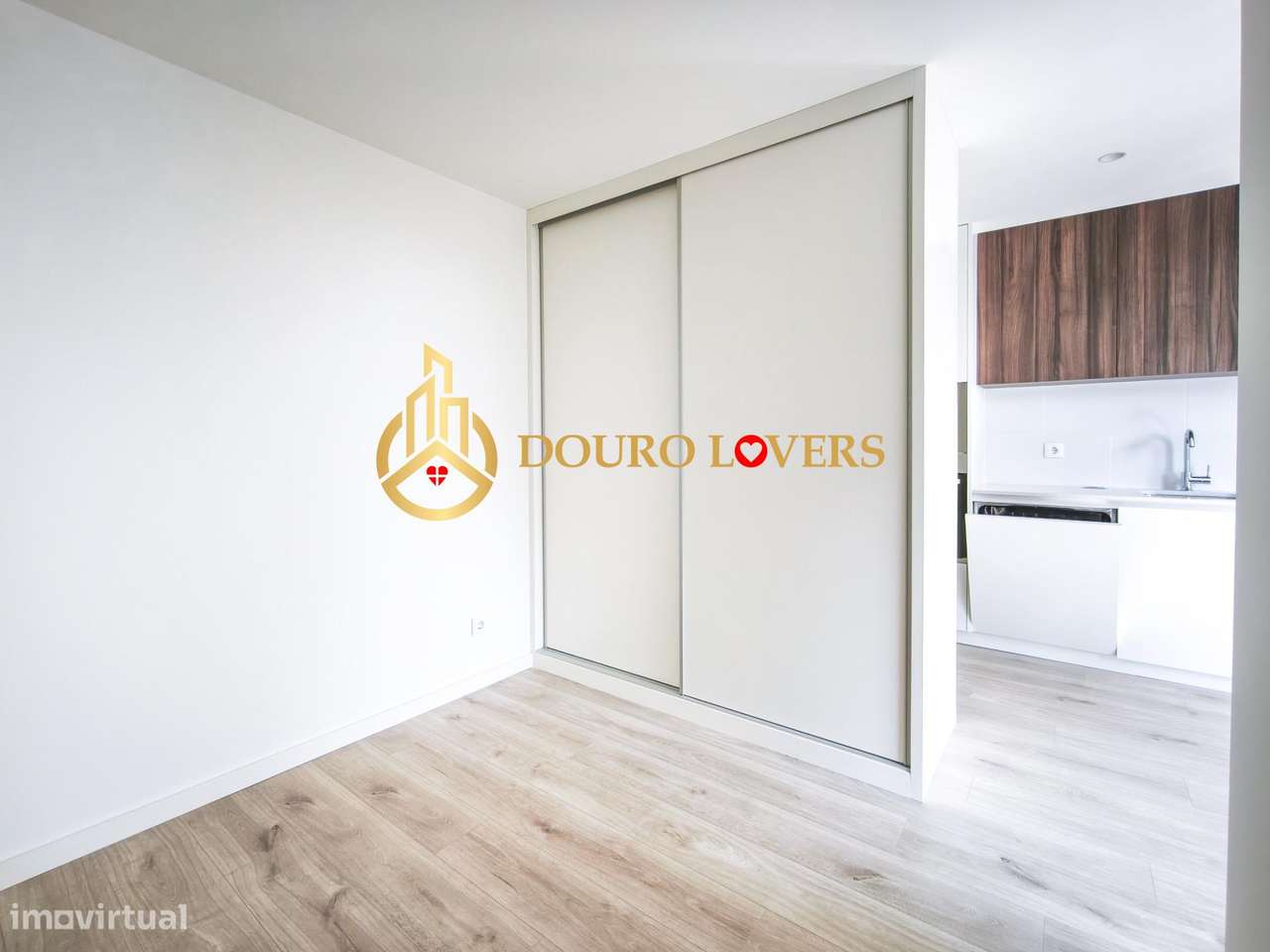 Apartamento T0 Novo – Zona dos Caulinos-6