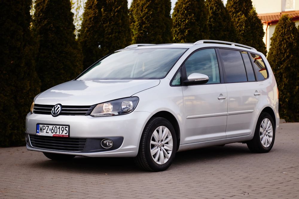 Volkswagen Touran II (2010-2015) 1.6 TDI DPF BlueMotion Technology DSG Highline 2011