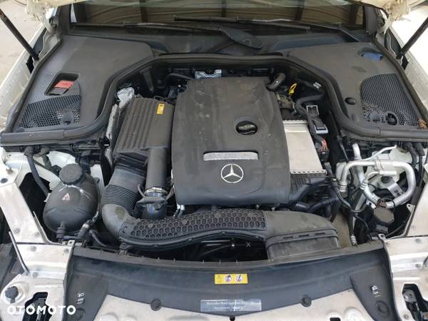 Mercedes-Benz Klasa E 300 9G-TRONIC - 12