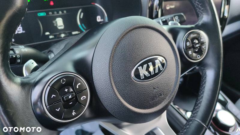 Kia Soul e-Soul 64kWh M - 21