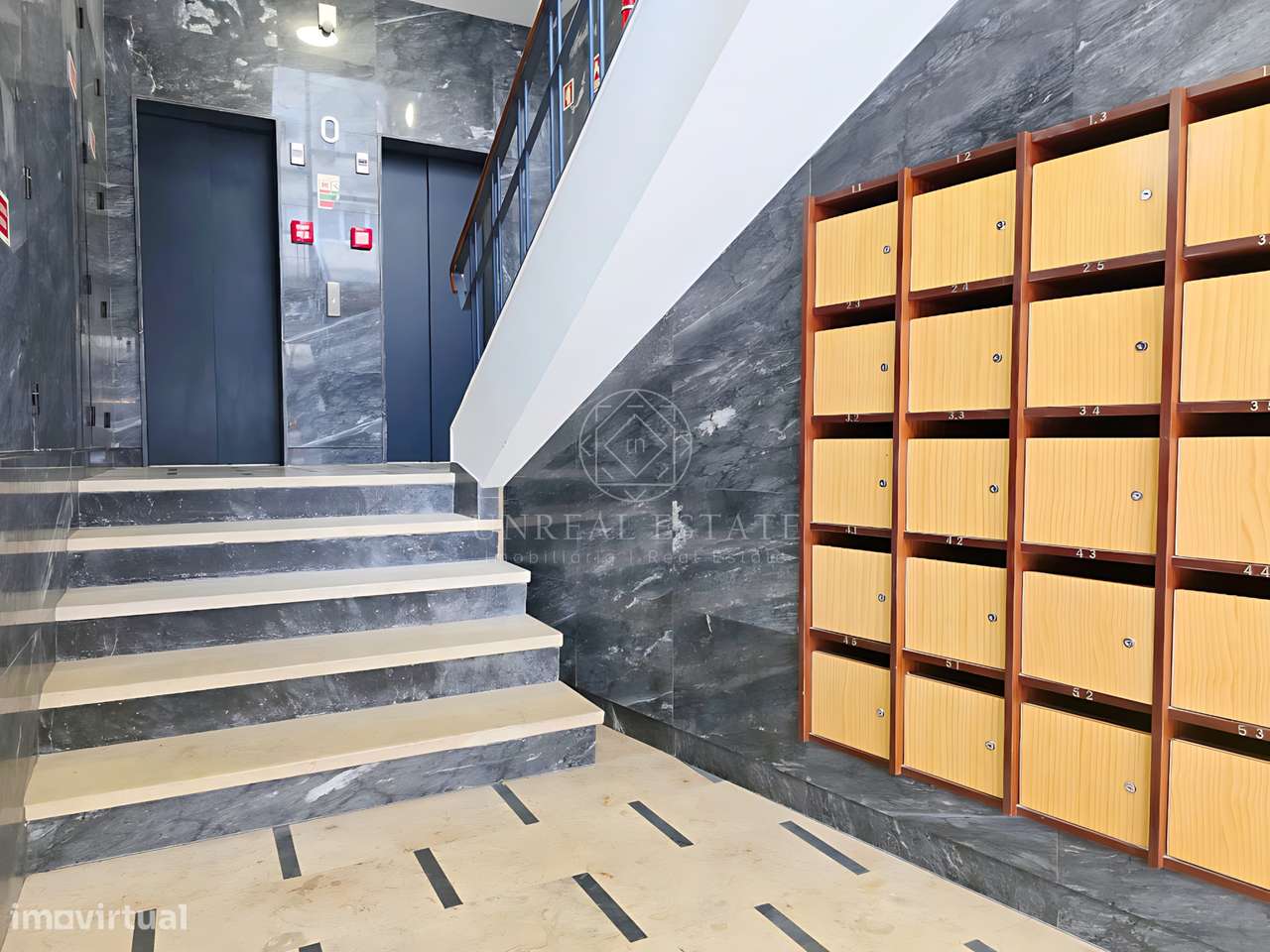 Apartamento T0 , novo, inserido em um edifício totalmente remodelado n-10