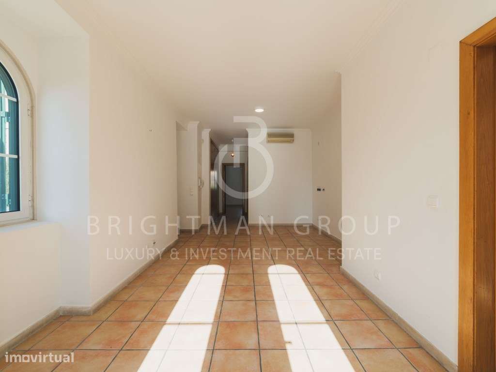 Apartamento T1 no coração do Monte Estoril-11