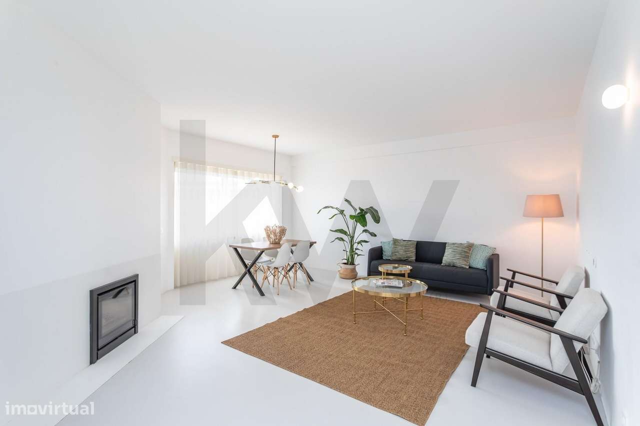 Apartamento T3 Renovado no Condomínio Torres de Lisboa | Laranjeiras S - Grande imagem: 3/53