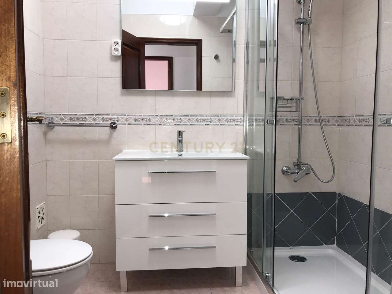 T3 Renovado com Vista Mar | Suíte | Box Fechada | Ericeira-30