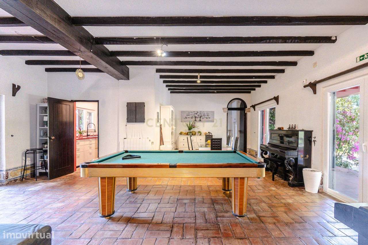 Vila de Prestígio T7+2 com 5.000 m² de Privacidade na Verdizela-8