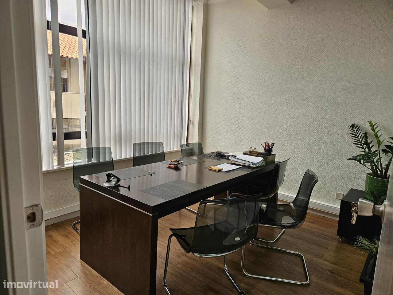 Sala de um escritório na Parede - Grande imagem: 4/4